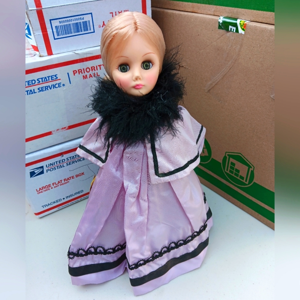 Effanbee Grandes Dames Sophia 15" Doll 1549 Lavender Gown Vintage 1984 USA